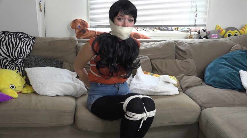Luna Grey – GND Bound Gagged HD – Restricting Ropes