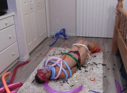 Fayth On Fire – Balloon Hogtied & Lego & Fear Popping Fun