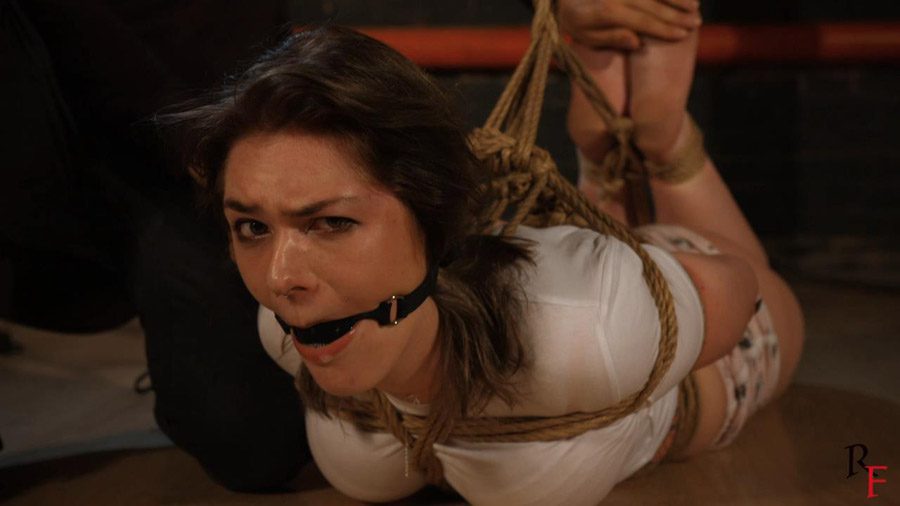 Lisichka tries herself as a bondage slave
