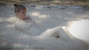 Madalynn Raye – Bound In The Clay